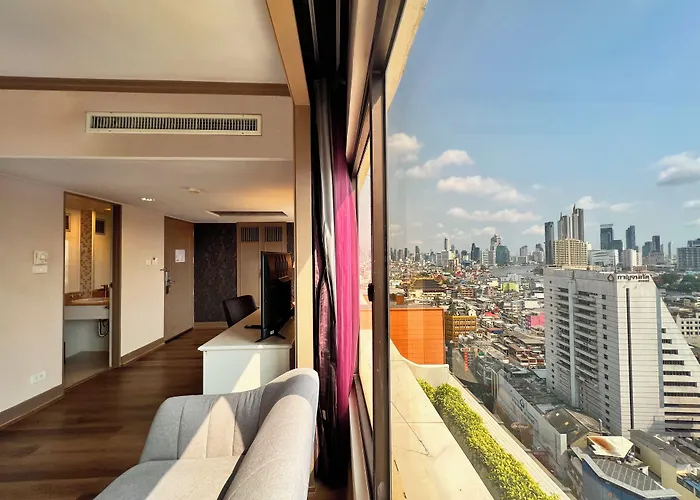 Grand China Hotel 4*